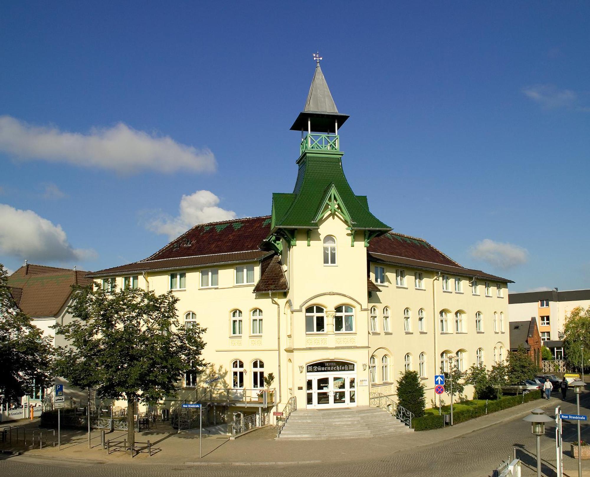 Hotel Duenenschloss Mit Private Spa Zinnowitz Εξωτερικό φωτογραφία
