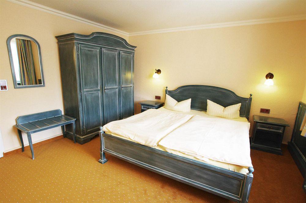 Hotel Duenenschloss Mit Private Spa Zinnowitz Εξωτερικό φωτογραφία