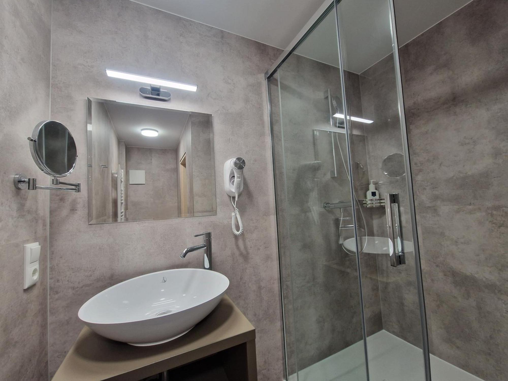 Hotel Duenenschloss Mit Private Spa Zinnowitz Εξωτερικό φωτογραφία