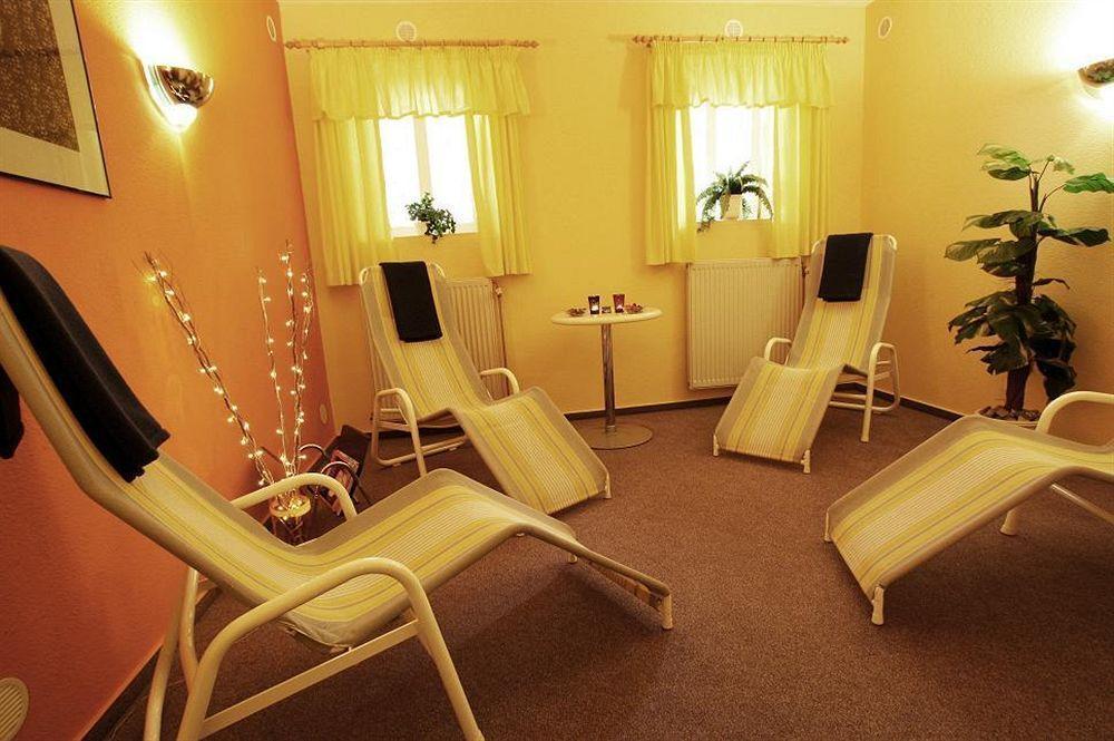 Hotel Duenenschloss Mit Private Spa Zinnowitz Εξωτερικό φωτογραφία
